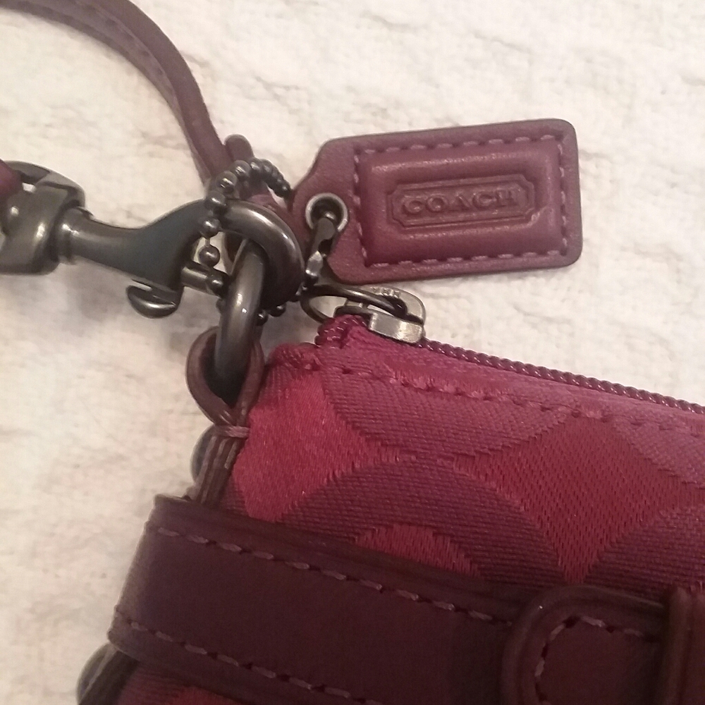 Coach Signature Collection Wristlet/Mini Bag - Picture 5 of 8